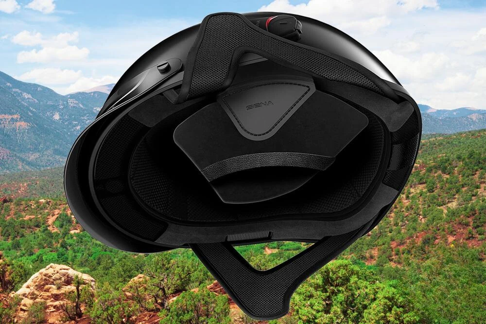 SENA CAVALRY – THE BEST BLUETOOTH HALF HELMET