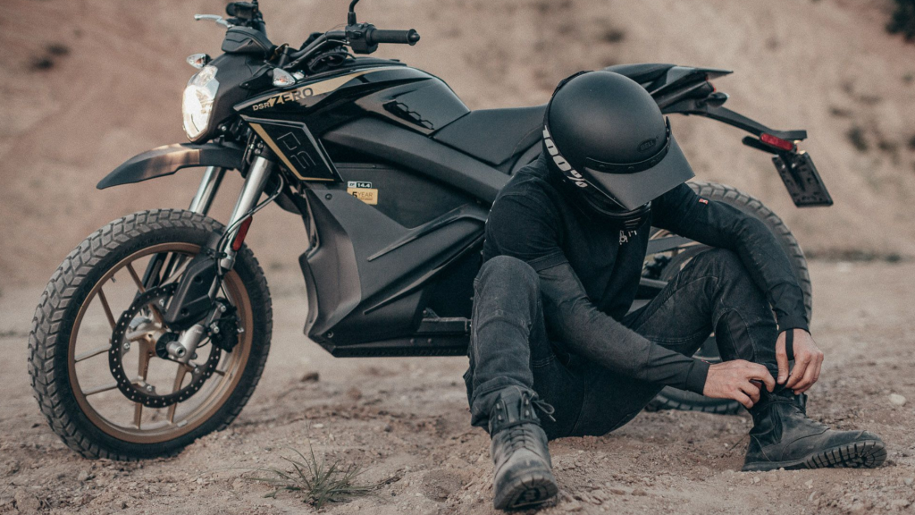 Best Motorcycle Boots for Long Rides and Everyday Adventures