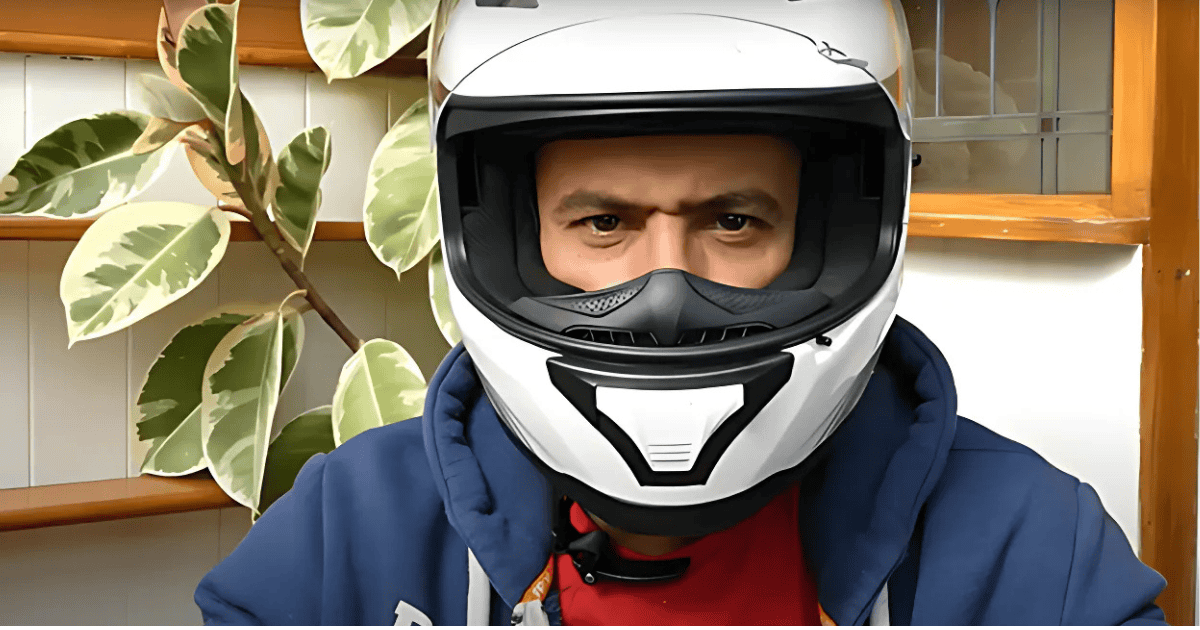 My Sena Stryker Helmet Review: Integrated Tech and Riding Experience