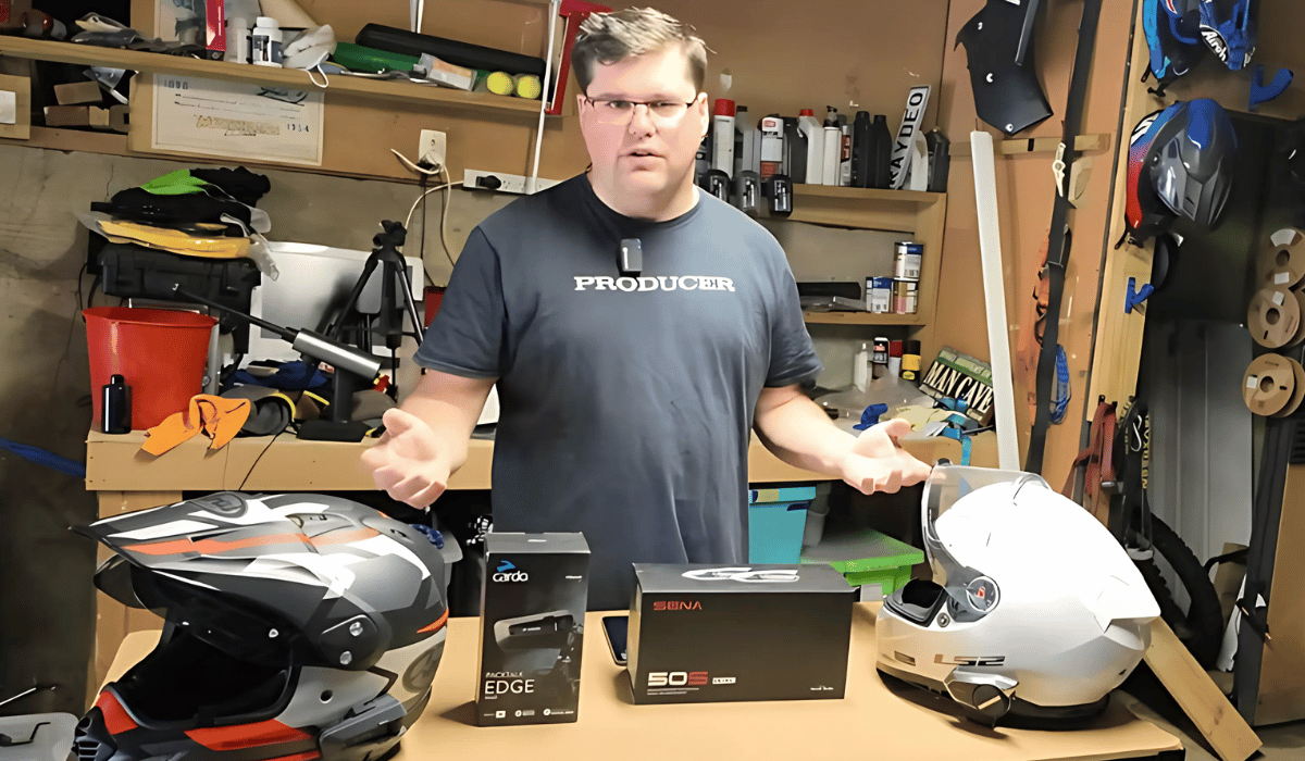 Sena 50S vs Cardo Packtalk Edge Communicator Comparison
