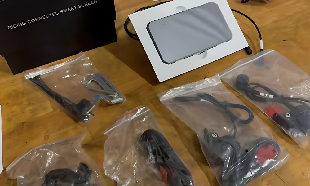 Unboxing the Aoocci C9 Max Smart Screen