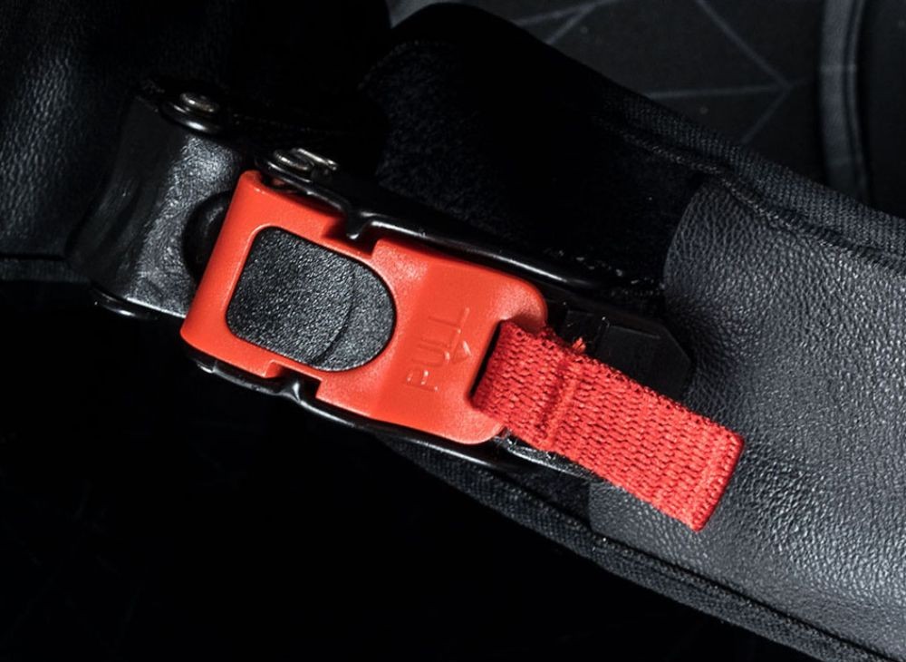 Close-up of LS2 Rapid helmet quick-release chin strap mechanism