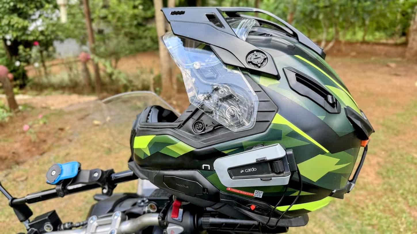 Close-up of motorcycle helmet with Cardo Packtalk Edge mounted