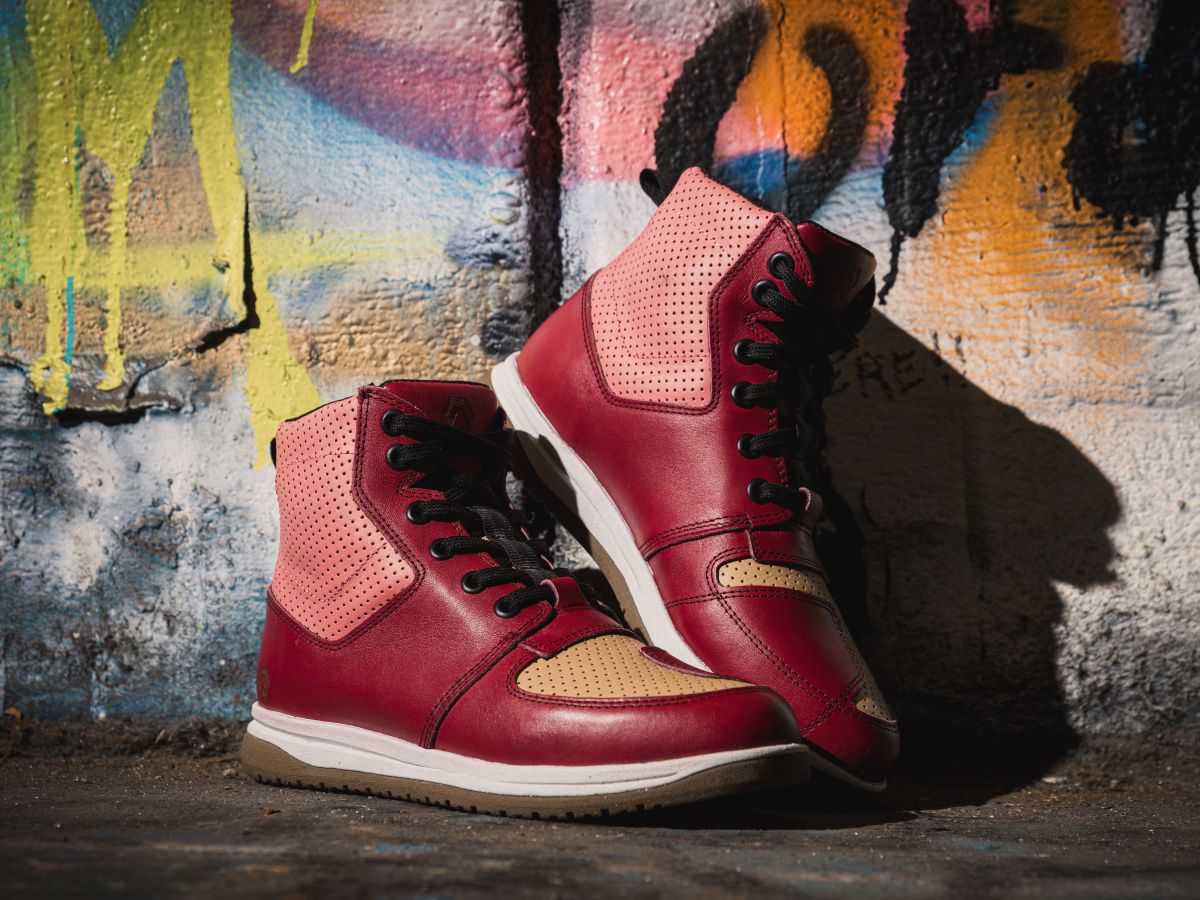 REAX Fulton Air CE women’s riding shoes in red perforated leather with sneaker-style design