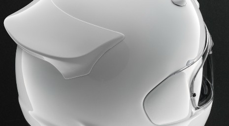 Close-up of Arai helmet rear spoiler and exhaust design, showing how negative pressure helps pull hot air out.