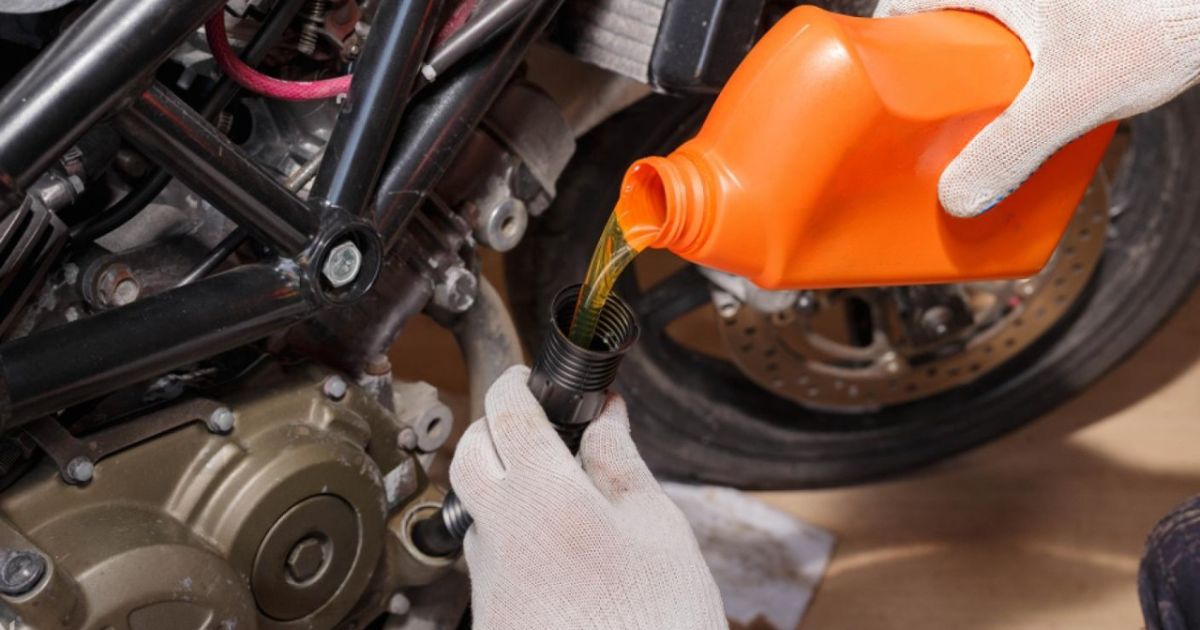 Ultimate Guide to Motorcycle Oils for Riders in 2025