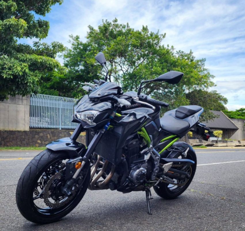 Sportbike parked on the street fitted with Shinko 016 Verge 2X tires, showing tread and aggressive stance