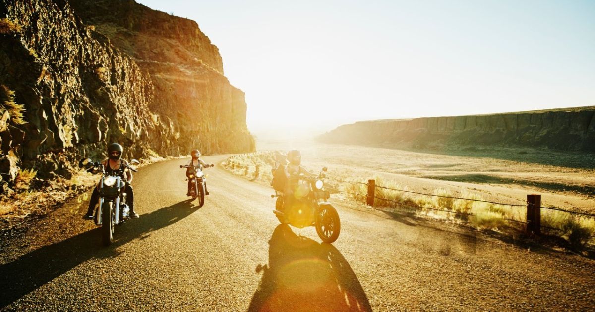 Cool Comfort & Protection: Mesh Motorcycle Pants for Riders