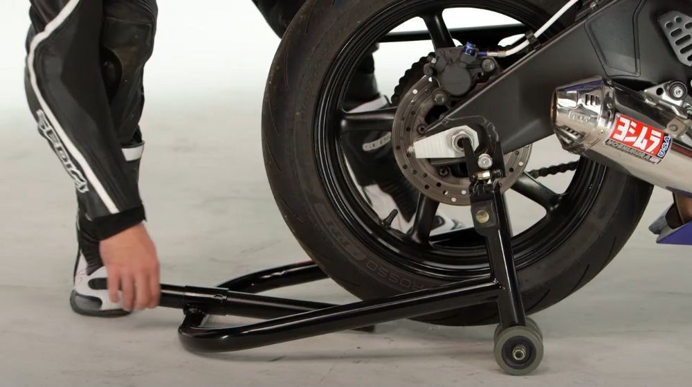 Speedmetal Rear Paddock Stand lifting a sportbike for maintenance and storage