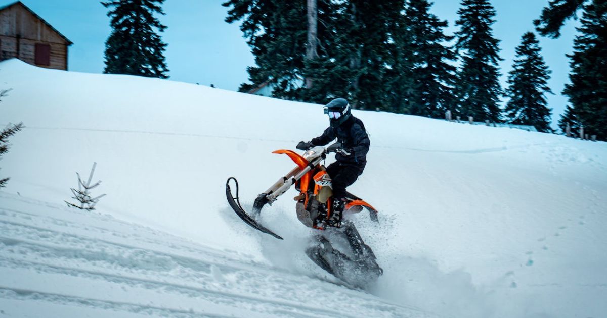 Best Snowmobile Jackets to Keep You Warm