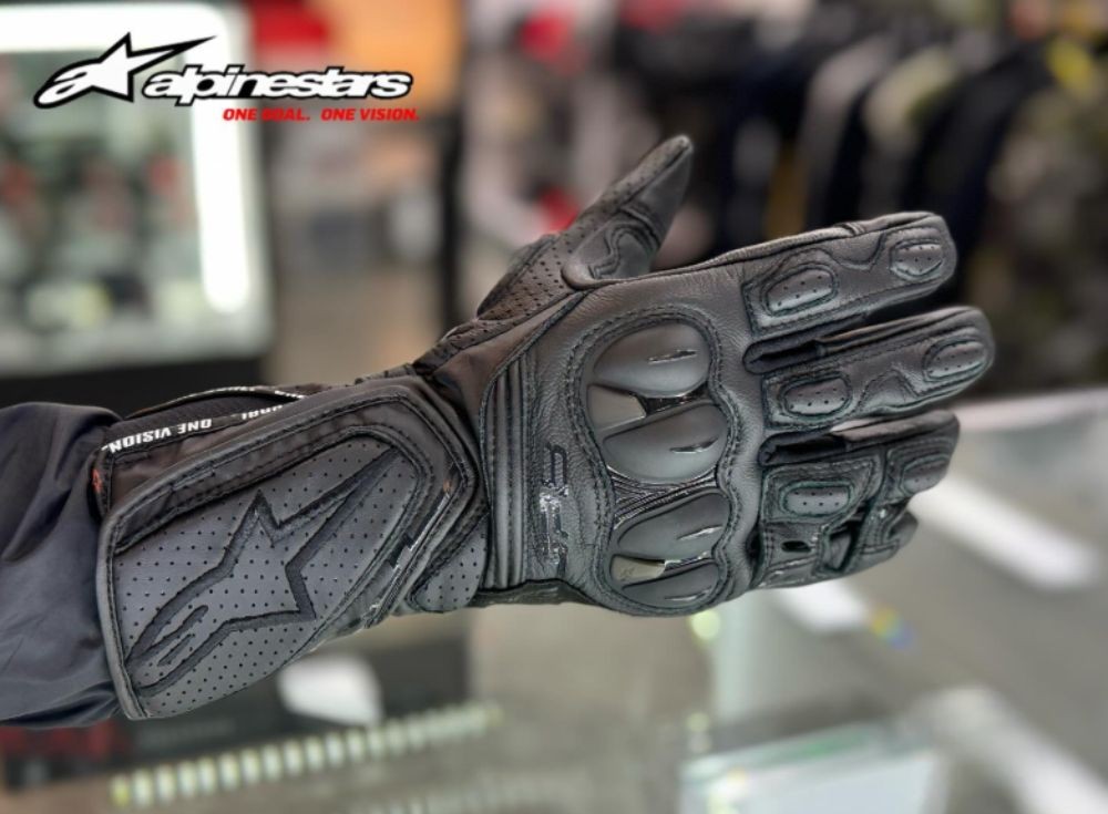 Alpinestars SP-8 V3 leather gauntlet gloves with knuckle protection close-up